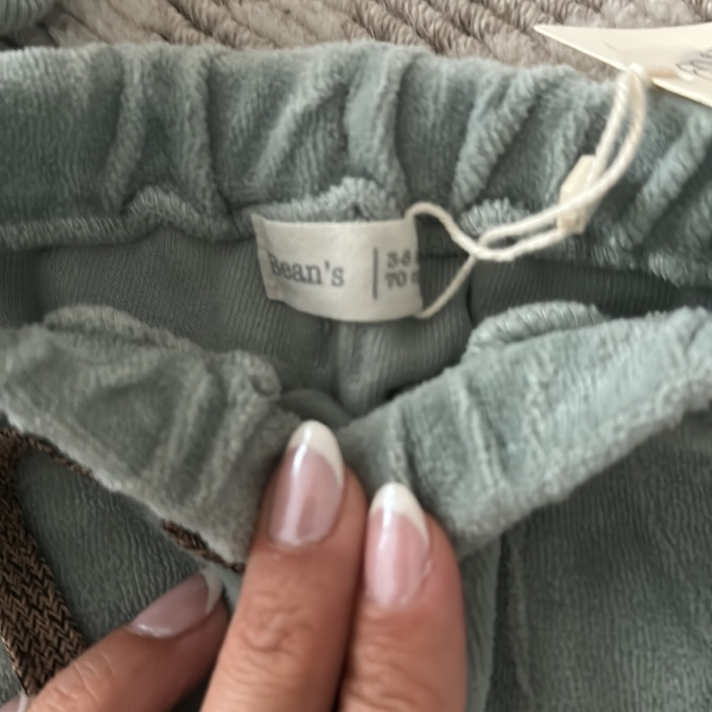 Sweatsuit - Picture 4 of 4